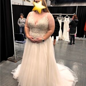 Allure Bridals Cream Lace Wedding Dress